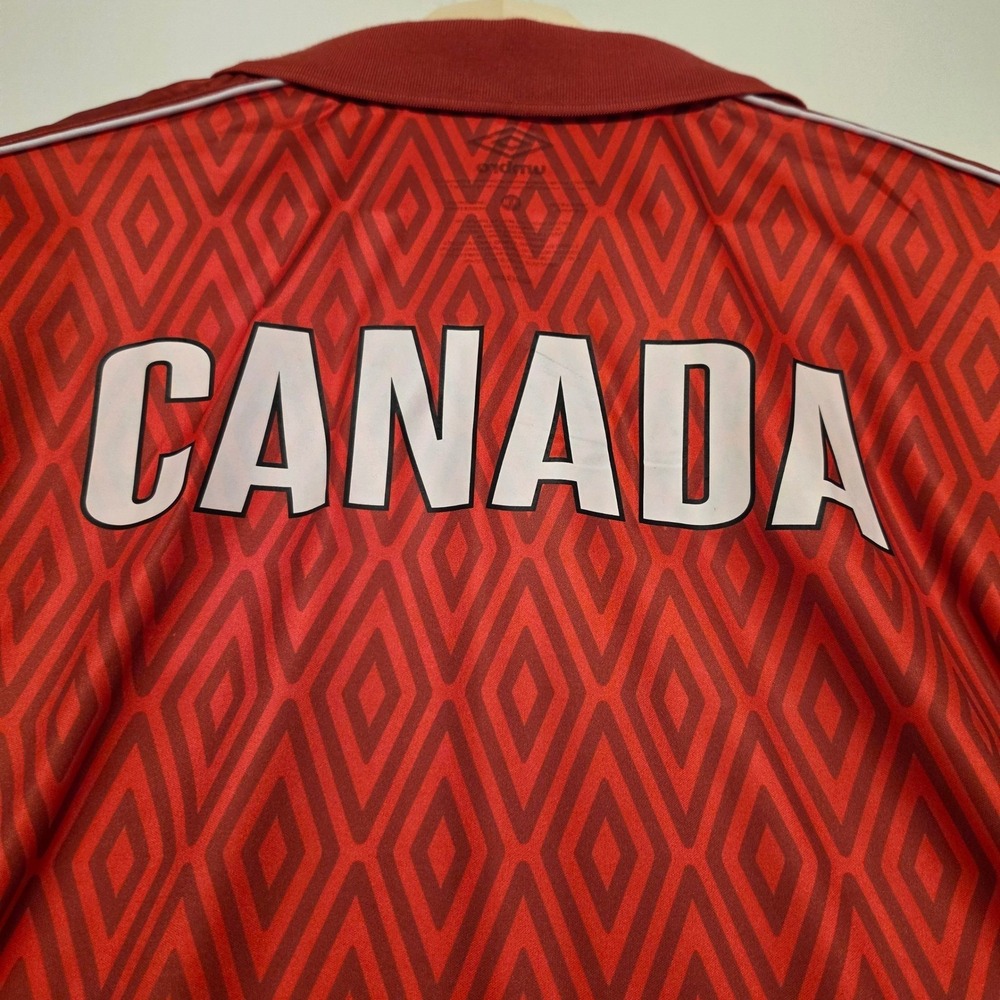 Umbro Canada Soccer Jersey Diamond Print Football 2026 Red Medium - Picture 7 of 8